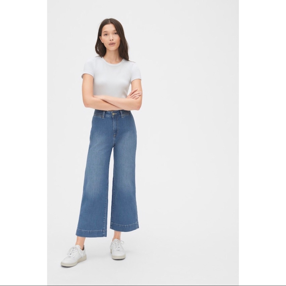 GAP High Rise Wide Leg Crop Jeans